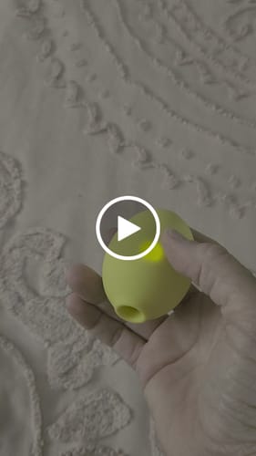 Customer video review of Lem Clitoral Massager