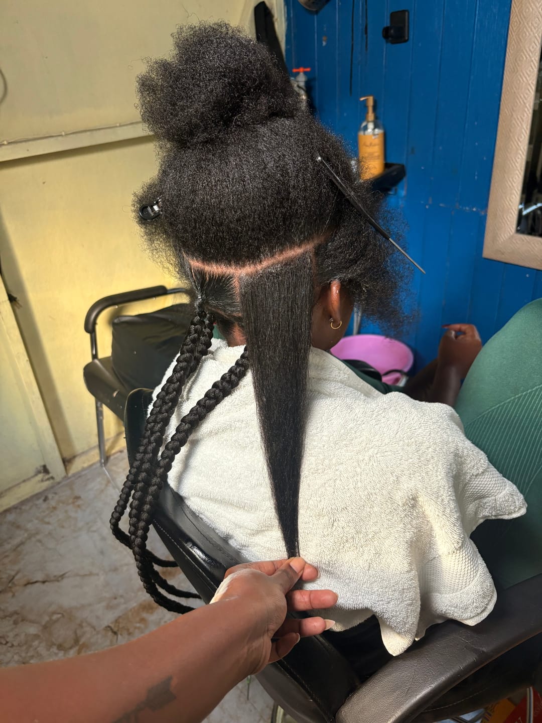 Customer photo review of Infused Ze Oil – Herbal Nourishing Scalp Blend