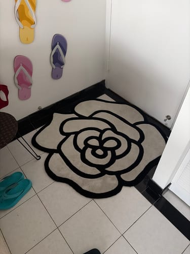 Customer photo review of COCO CAMELLIA FLOWER RUG