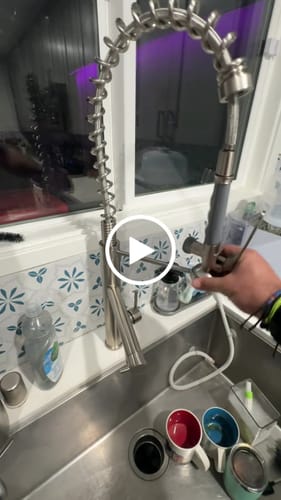 Customer video review of Klempner Professional Pull Down Spray Dual Handle Swivel Spout Kitchen Faucet