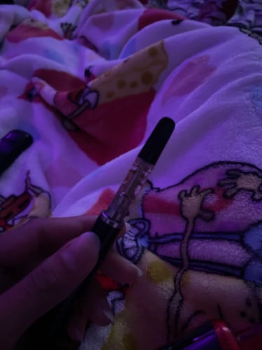 Customer photo review of 1 Gram Delta-8 THC Full Spectrum Vape Cartridge | Purple Haze - Indica