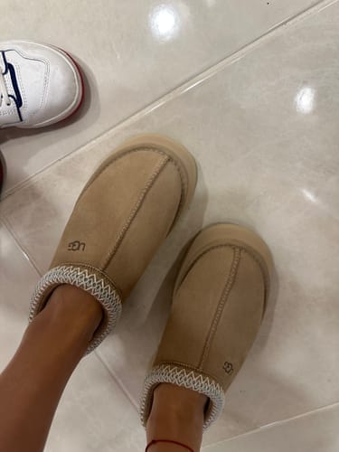 Customer photo review of UGG Women's Tazz II Sand