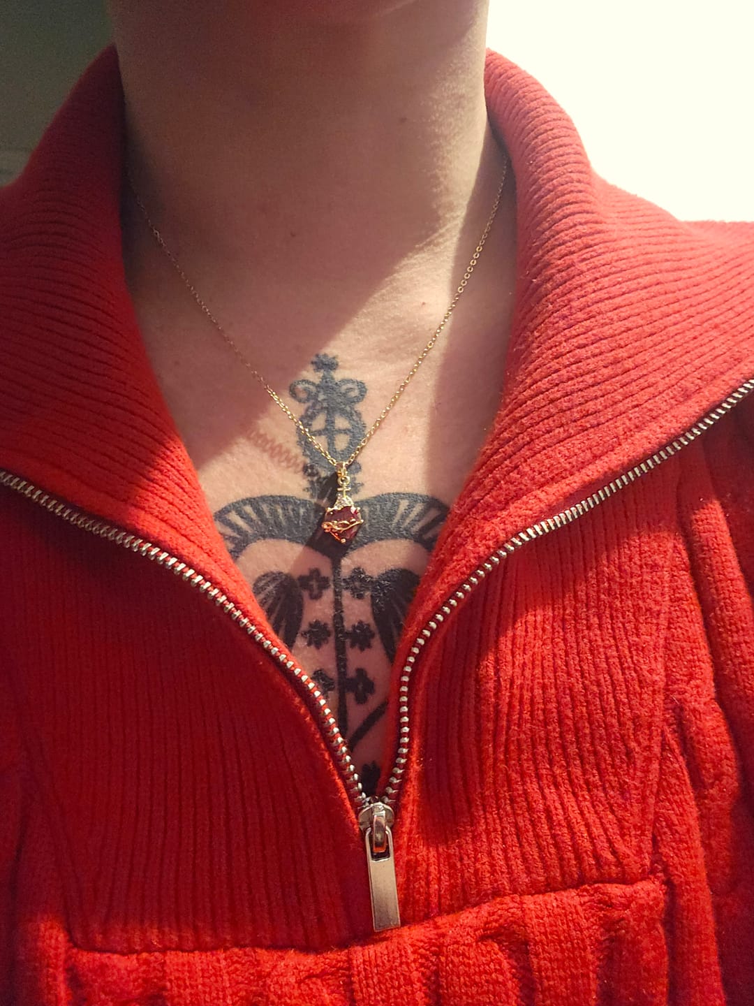 Customer photo review of Collier Cœur Sacré