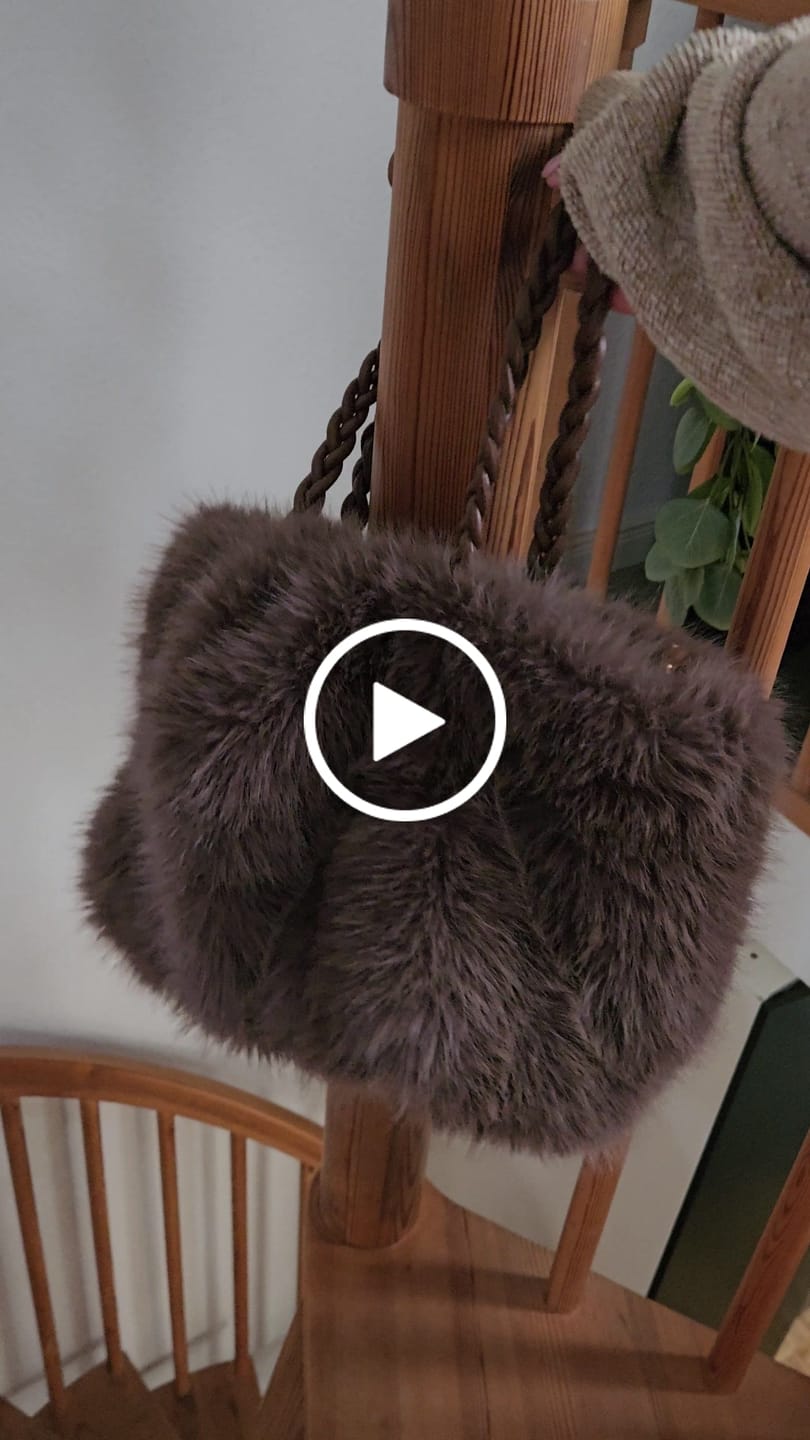 Customer video review of Loreen Faux Fur Tote Bag
