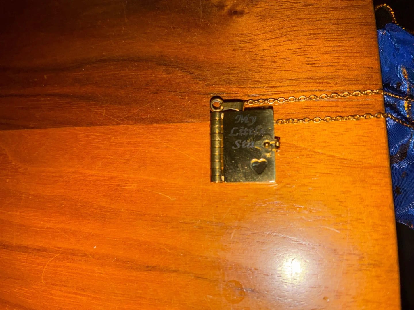 Customer photo review of Collar con Mensaje Emocional