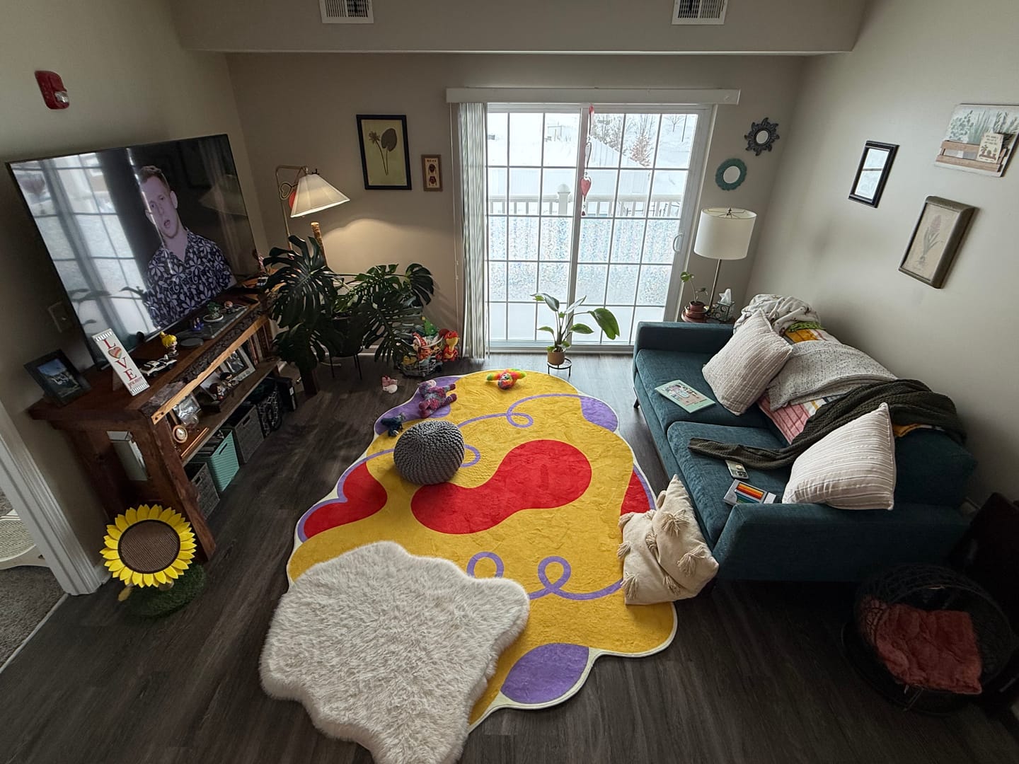 Customer photo review of Wavy Abstract Irregular Area Rug by Shayla Goethe