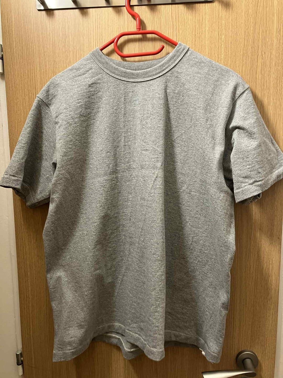 Customer photo review of Loopwheel Tubular Athletic T-Shirt - Gray