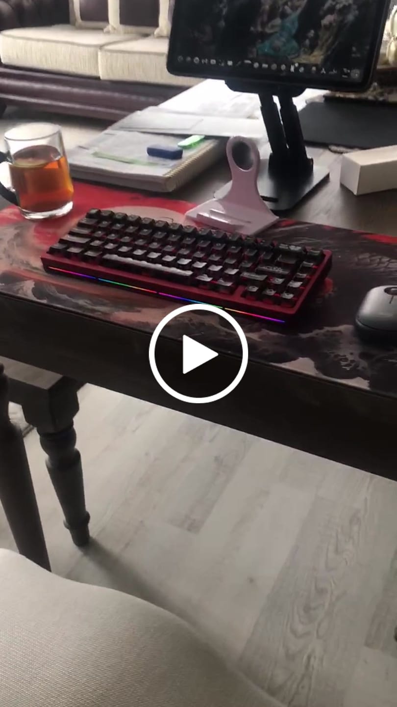 Customer video review of WEIKAV Nut65 Alüminyum Mekanik Klavye