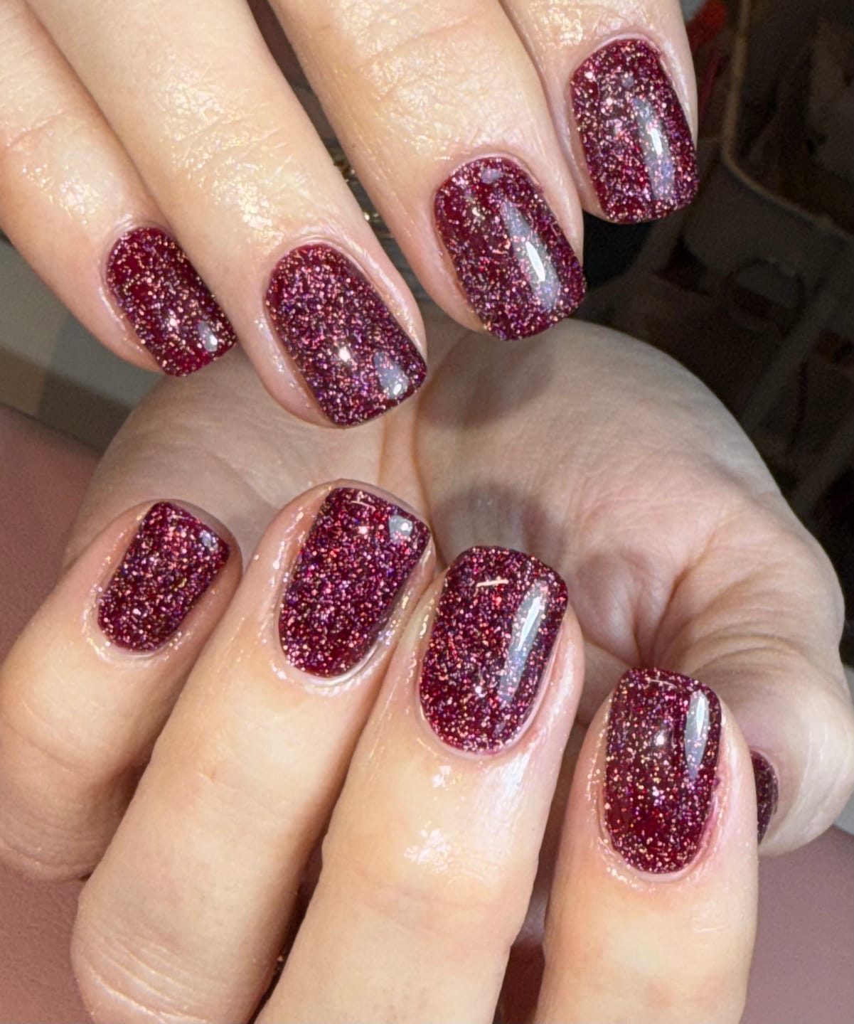 Customer photo review of Semilac 393 Sparkling Black Cherry UV Gel Polish