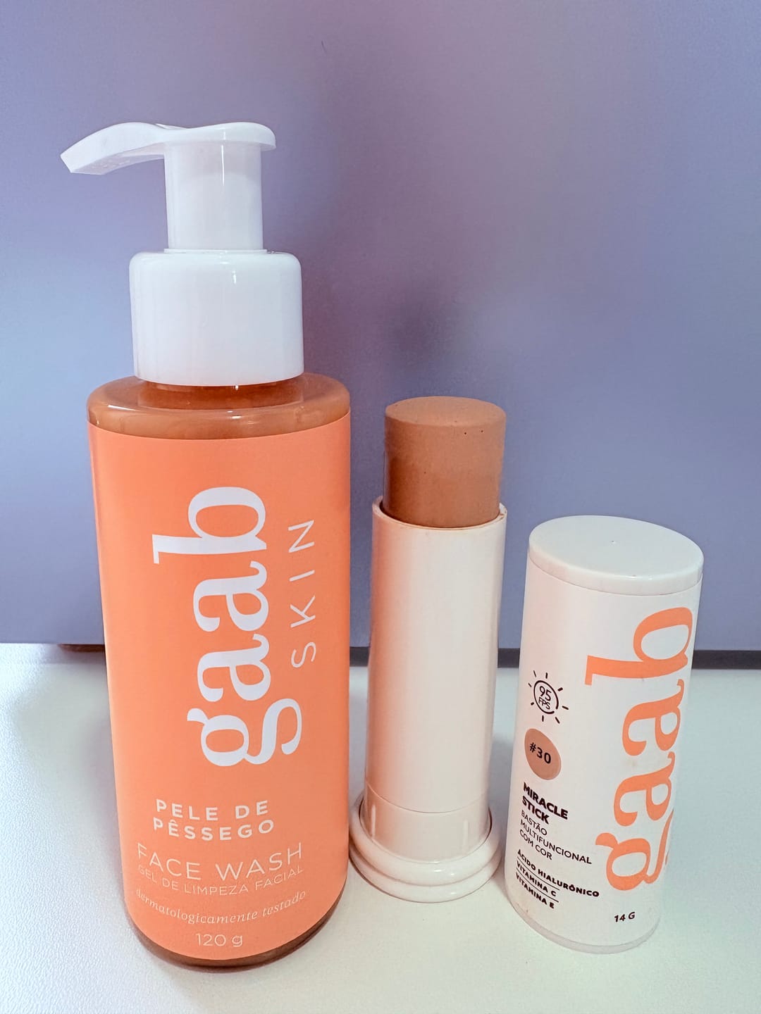 Customer photo review of Compre Bastão Multifuncional Miracle Stick, Ganhe Gel de Limpeza Facial