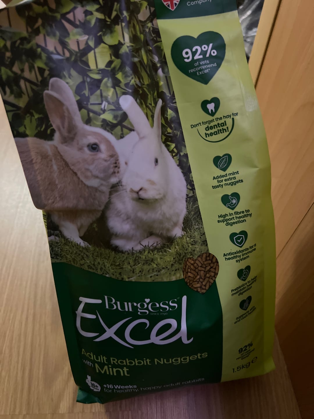 Customer photo review of Burgess Excel Adult Rabbit Nuggets With Mint (Mais opções disponiveis)