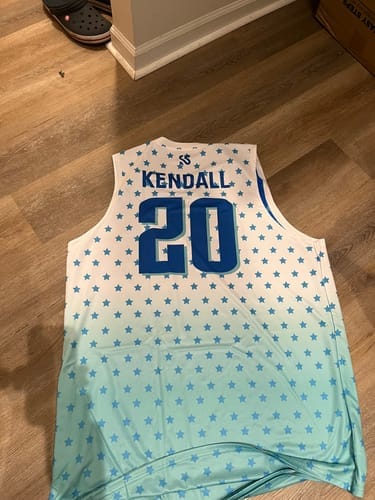 Customer photo review of Custom Sky Blue Light Purple Gradient Design Irregular Shapes Pattern Sports Uniform Basketball Jersey