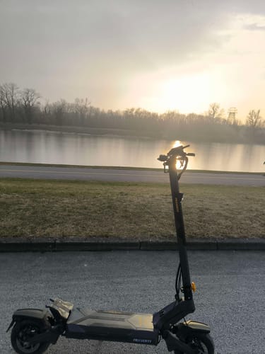 Customer photo review of Ausom DT2 Pro E-scooter