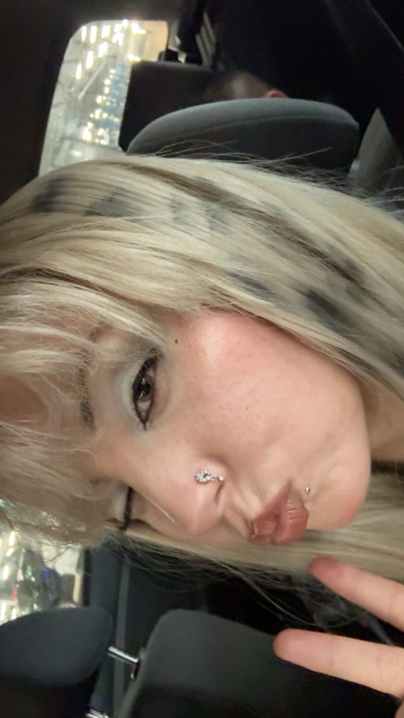 Customer photo review of Piercing Teresa