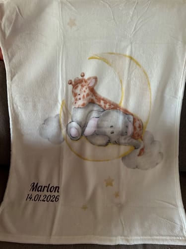 Customer photo review of Babydecke mit Namen bestickt Tiere auf Mond 75x100cm