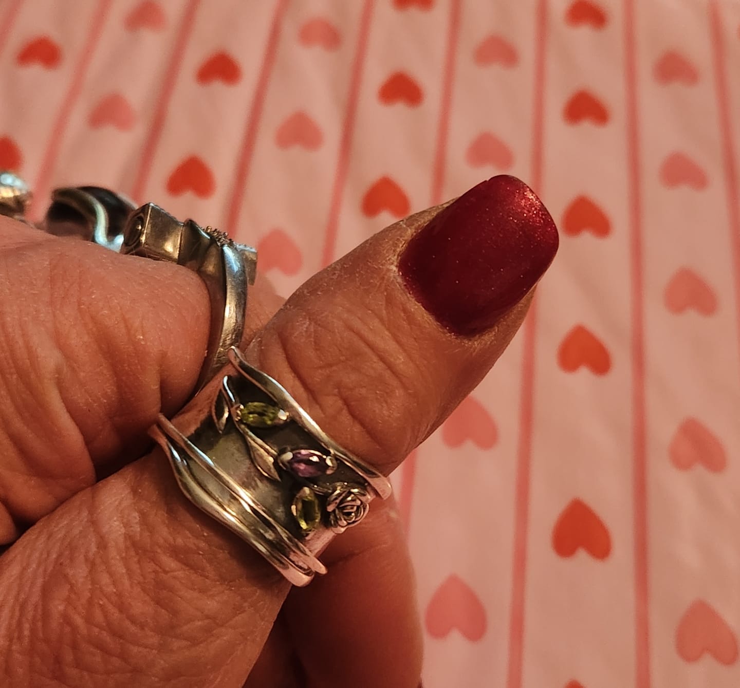 Customer photo review of Rose Flower Fidget Ring with Green and Purple Amethyst