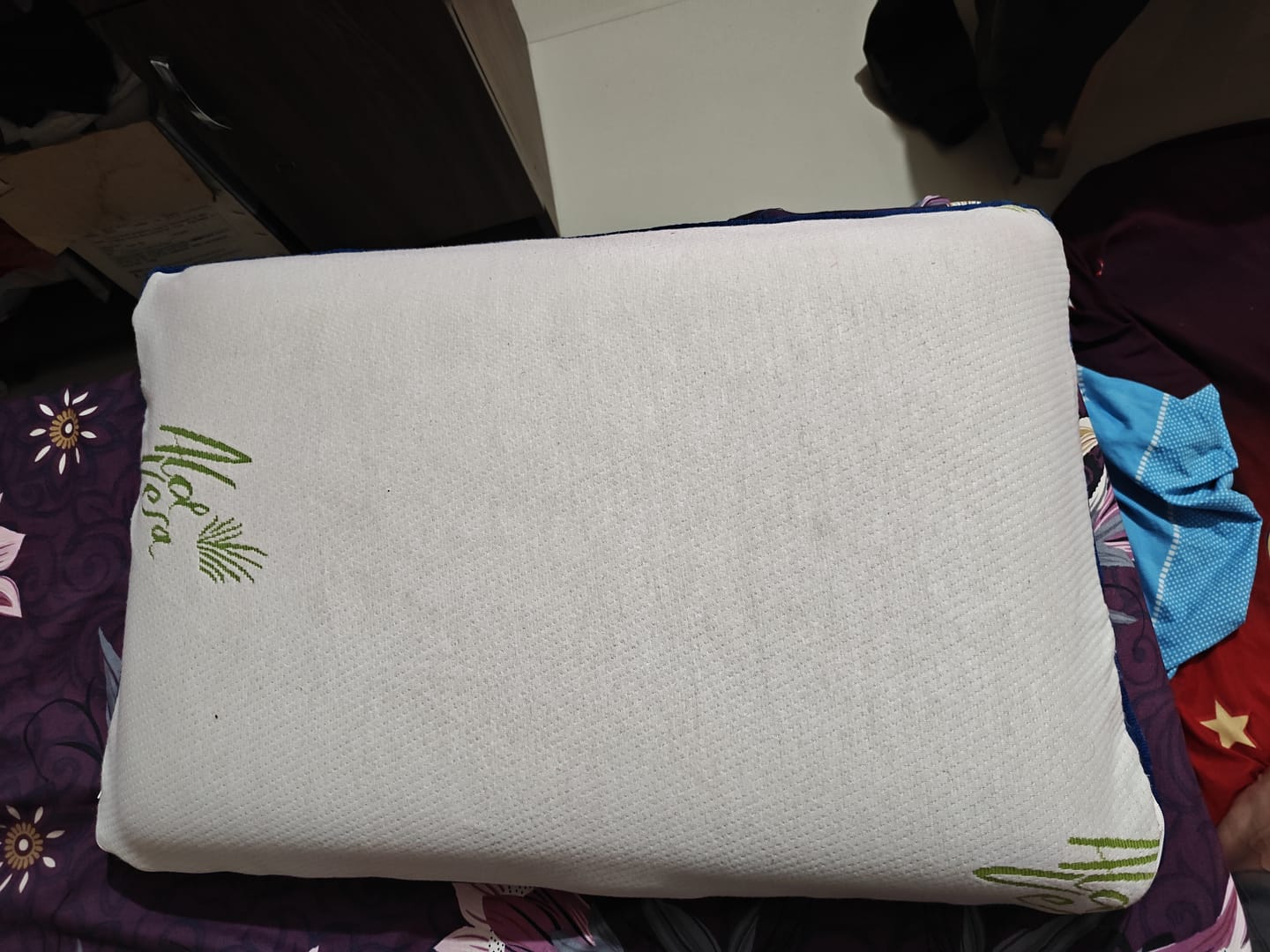 Customer photo review of Flo Adjustable Pillow (Memory Foam)