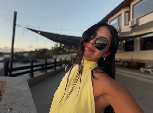 Customer photo review of TOP DIANA AMARILLO