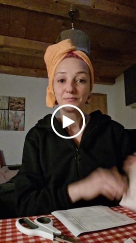 Customer video review of Bio-Kollagen Gesichtsmaske