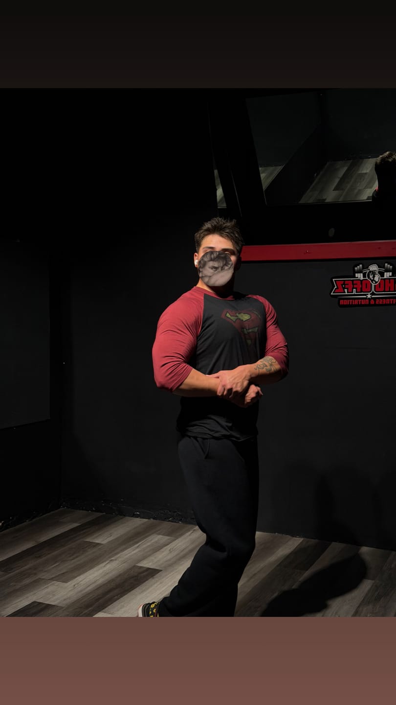 Customer photo review of 8072 - Superman 3/4 Raglan Shirts
