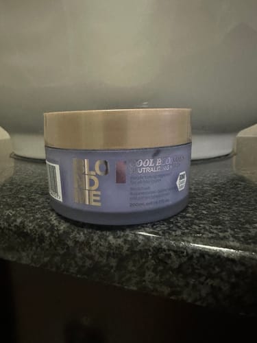Customer photo review of Schwarzkopf Blonde Me Cool Blondes Neutralizing Mask 200ml - Anti-Brass Hair Treatment