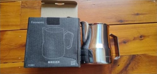Customer photo review of Jarra para cocinar al vapor Espresso Easyworkz, jarra para espumar café de acero inoxidable, jarra para leche, capuchino, Latte Art Cup