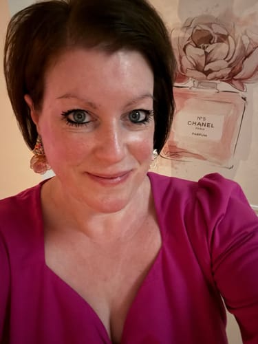 Customer photo review of Stylische SoutacheOhrringe mit Blüten in Türkis, Pink, Flieder und Gold