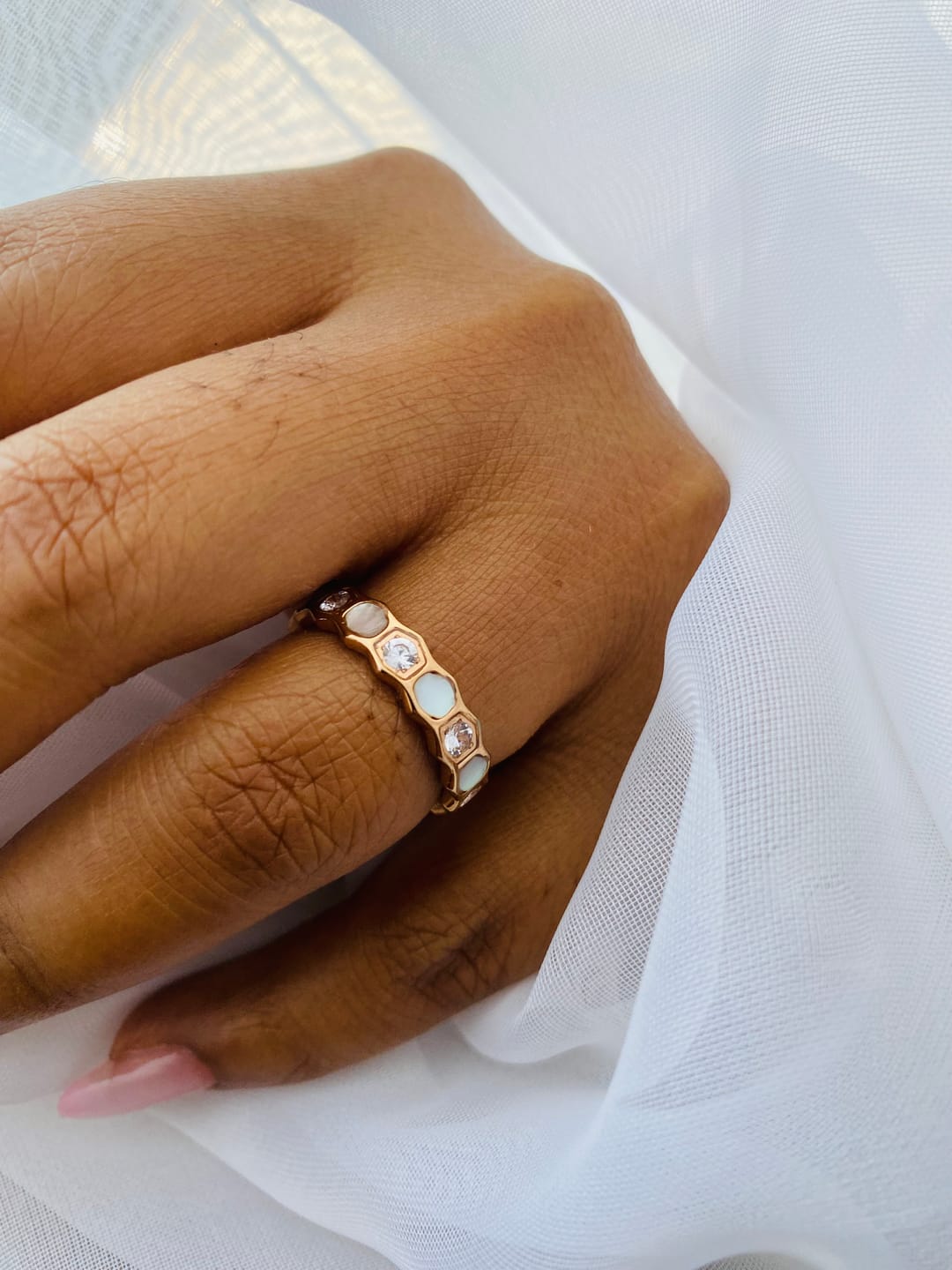 Customer photo review of Honeycomb Rosegold - Titanium Womens Ring