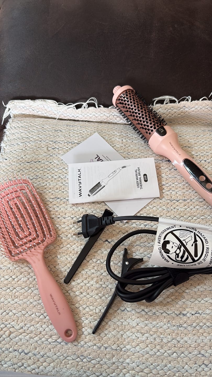 Customer photo review of Wavytalk Blowout Boost Ionic Termal Brush
