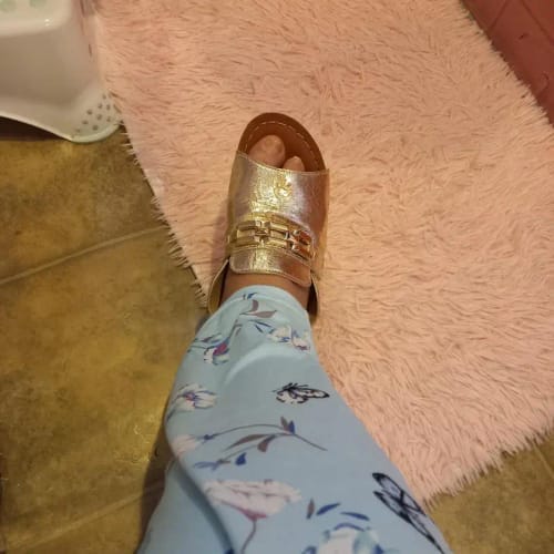 Customer photo review of Florana - ergonomische & rutschfeste Schmerzlinderungs-Sandalen