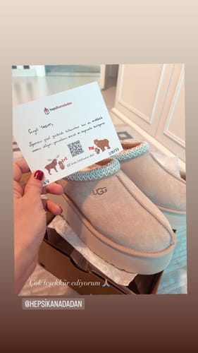 Customer photo review of UGG Women's Tazz II Sand