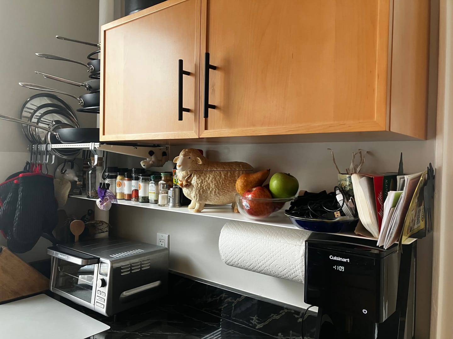 Customer photo review of Modern Metal Floating Shelf - Minimalist Wall Storage & Display