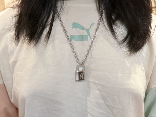 Customer photo review of SKZ World Tour Dominate: celebrATE Hyunjin Necklace