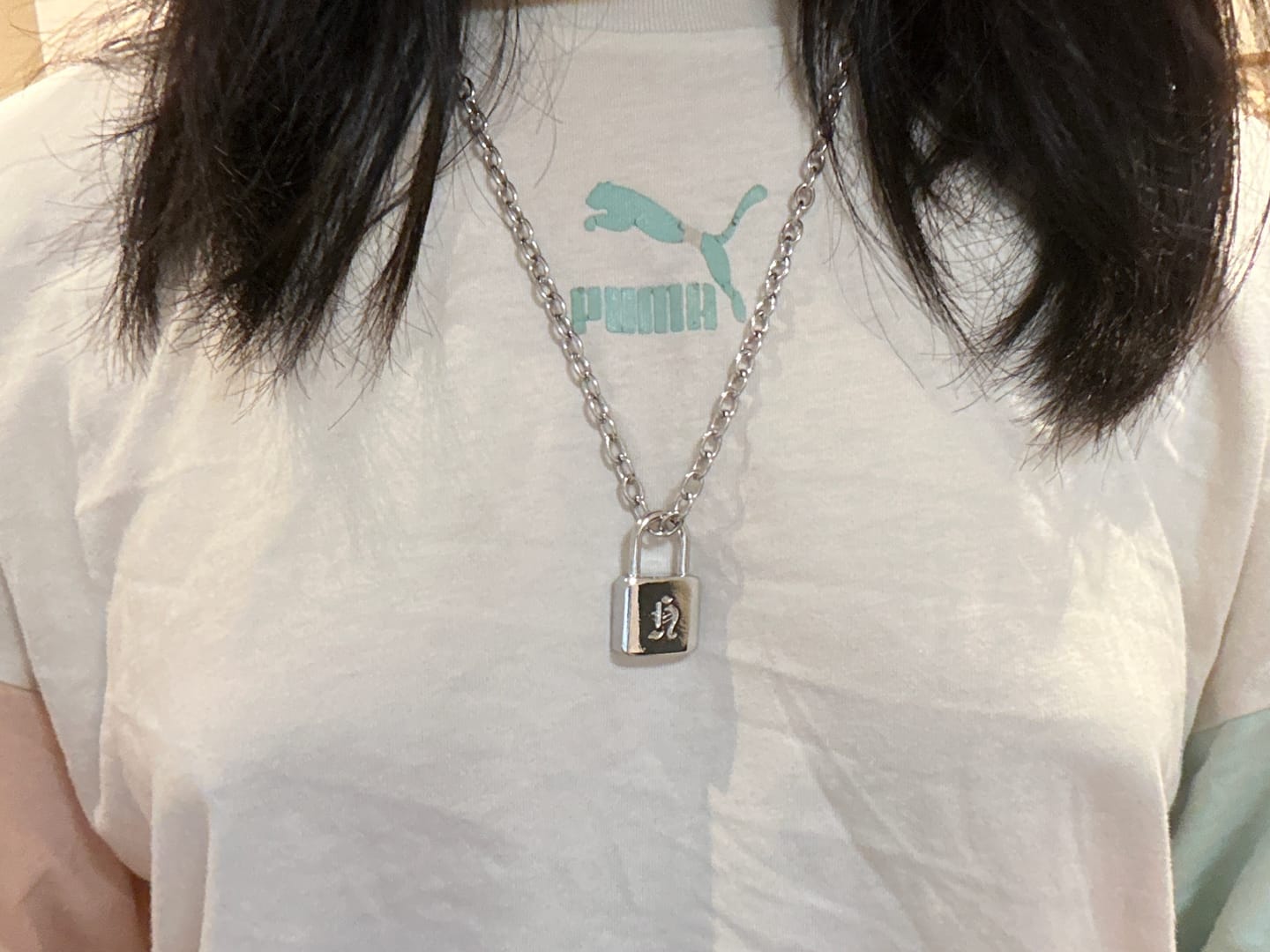 Customer photo review of SKZ World Tour Dominate: celebrATE Hyunjin Necklace