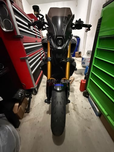 Customer photo review of Yamaha MT-09 (FZ-09) Front Machined Turn Signal Plate Adapter Kit 2014-2026