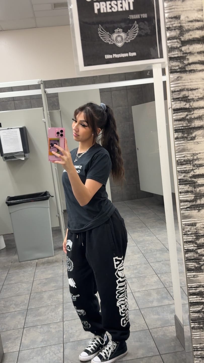 Customer photo review of 204 - Immortal Killer Joggers