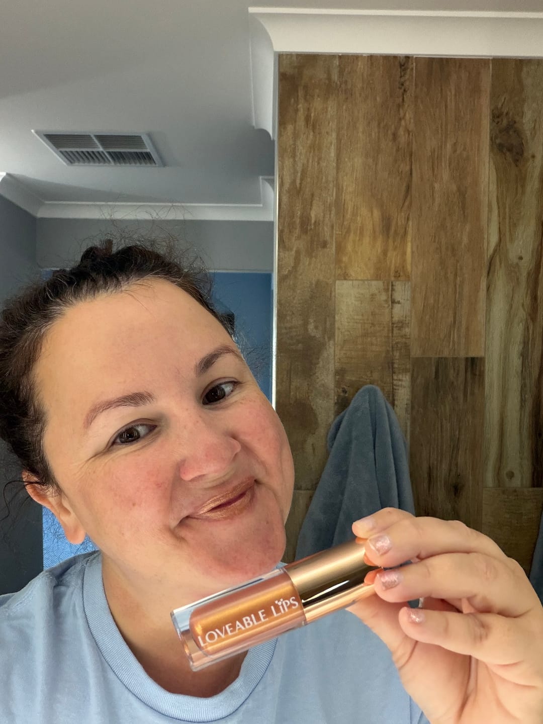 Customer photo review of Radiant Rose Gold Lip Gloss