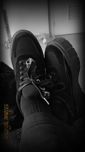 Customer photo review of Zapatilla Negra  Mujer 43052
