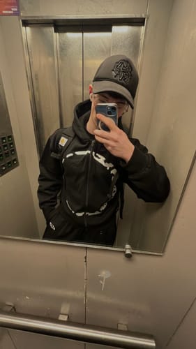 Customer photo review of Jogging "Nova"