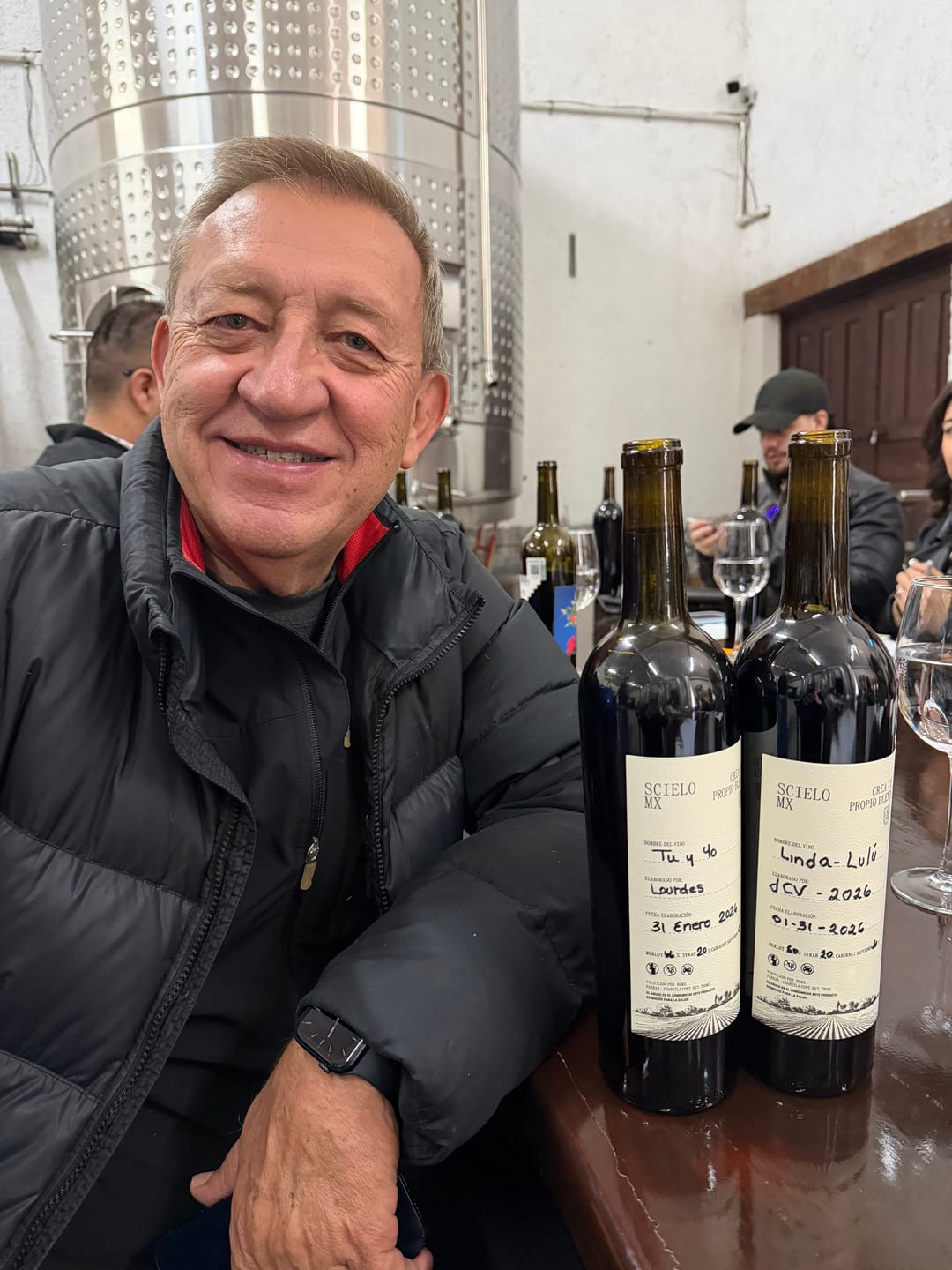 Customer photo review of Crea Tu Vino