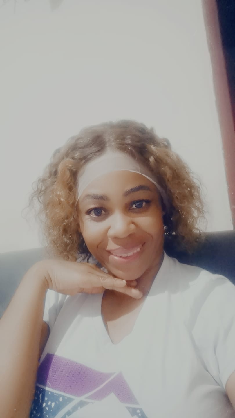 Customer photo review of Brazilian 13x4 Bella Blunt Bob 430