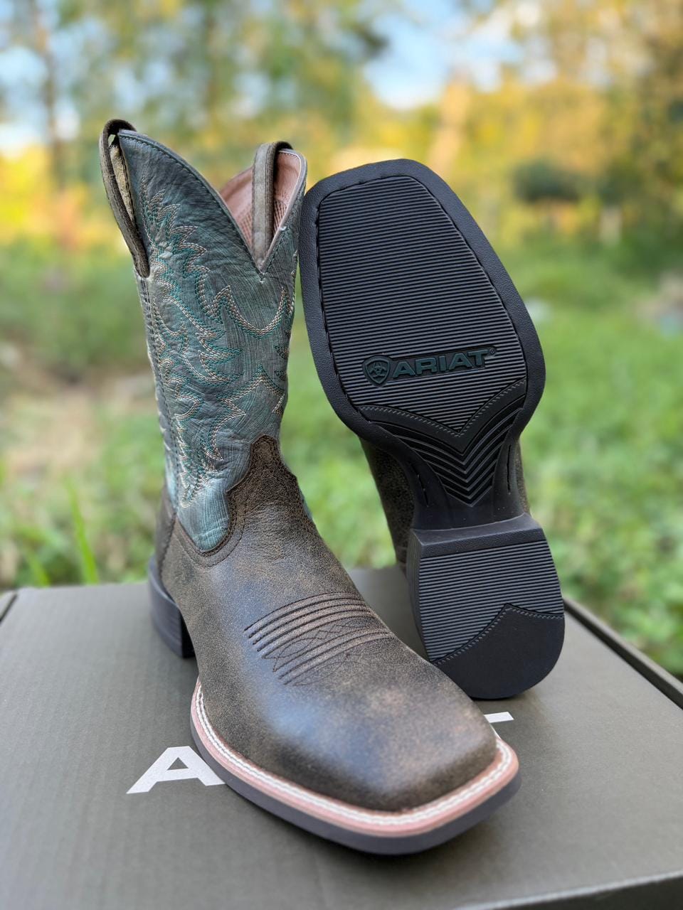 Customer photo review of Ariat Men's Sport Latigo Chocolate Brown & Stone Blue Western Boots 10044560