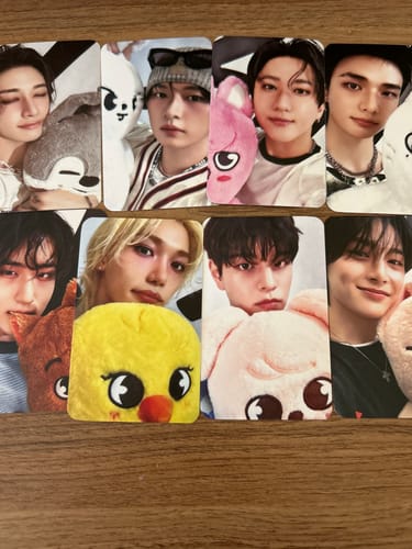 Customer photo review of SKZ dominATE : celebrATE Photocard Limited Edition