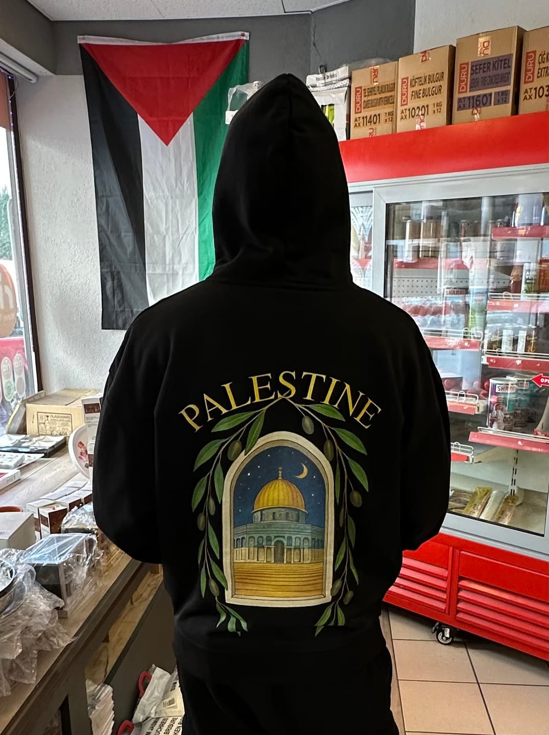 Customer photo review of QUDS Oversized Hoodie