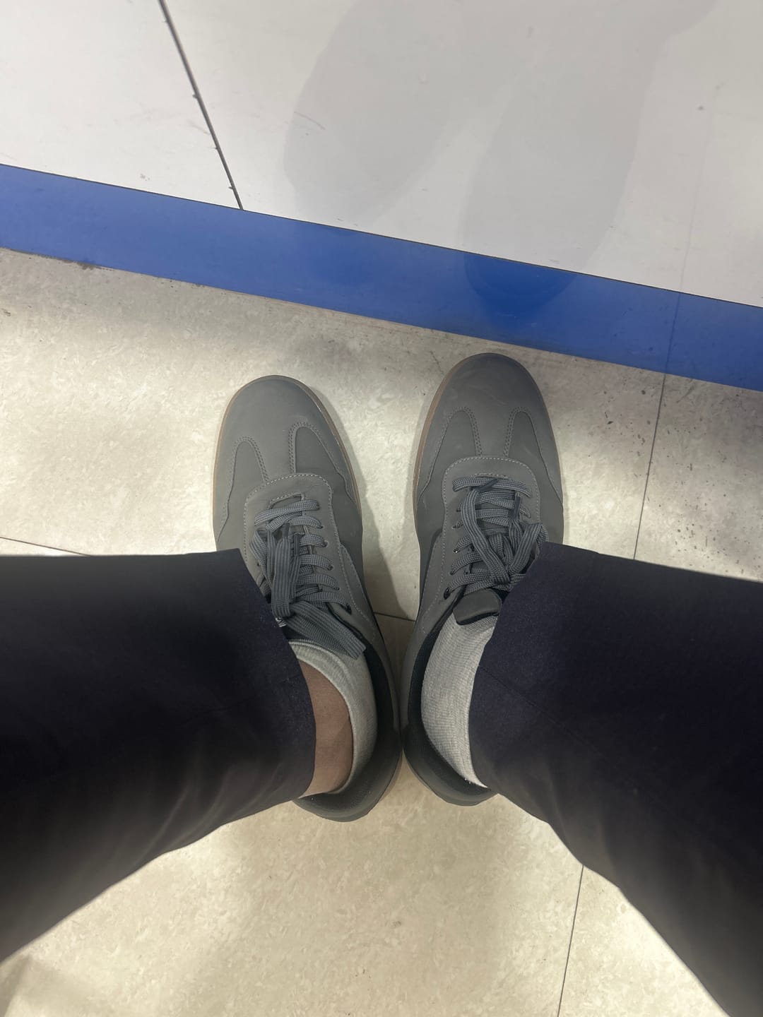 Customer photo review of Bacca Bucci MOJO Men's Low Top Sneakers
