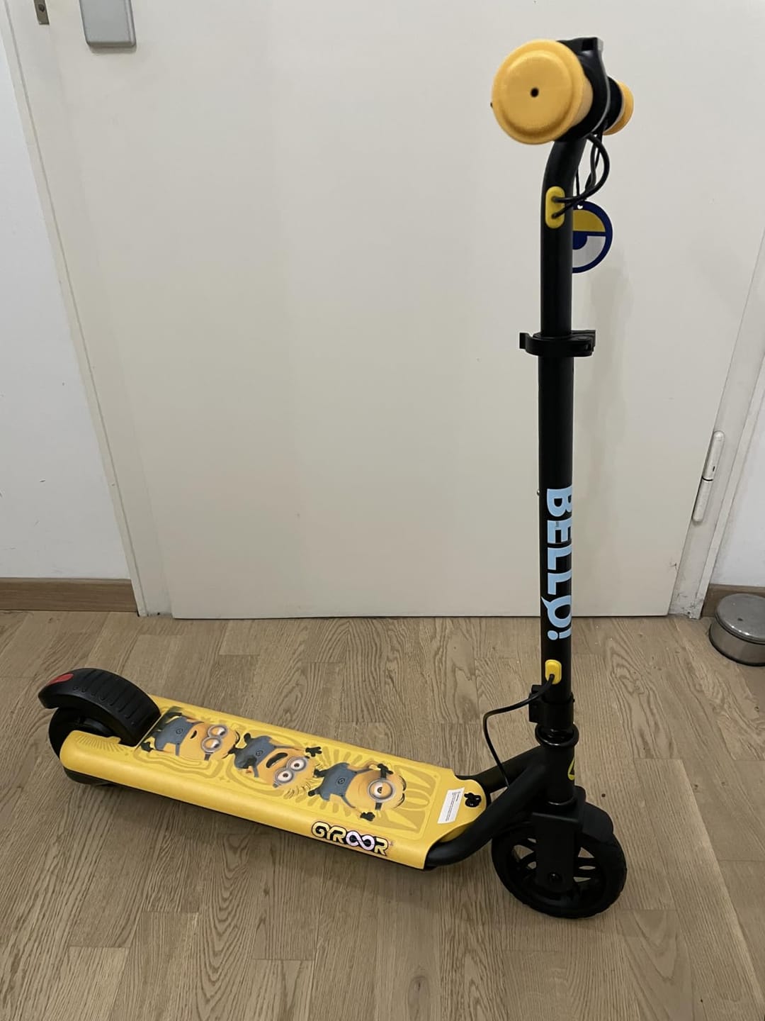 Customer photo review of Minions | Gyroor Kinder-Elektroroller 180W mit einstellbarer Höhe und Geschwindigkeit