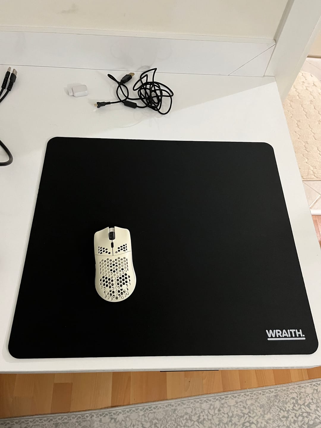 Customer photo review of Wraith Blade X Semi-Hard Mousepad