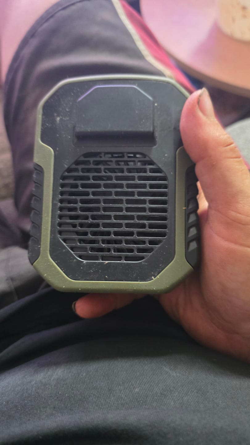 Customer photo review of BreezeMate - Portable Waist Fan