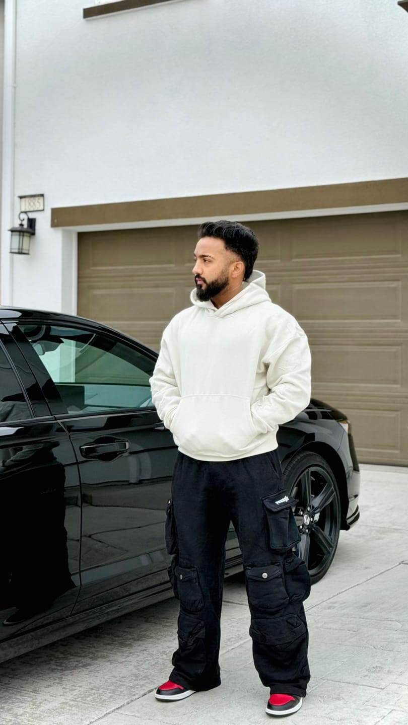 Customer photo review of 2005 - Hella Pocket Sweats