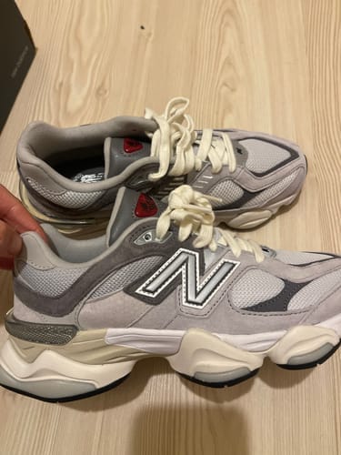 Customer photo review of New Balance 9060 Grey U9060GRY